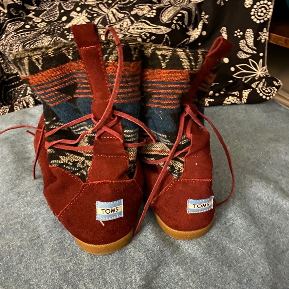 Toms boots size 8 - Picture 2 of 5